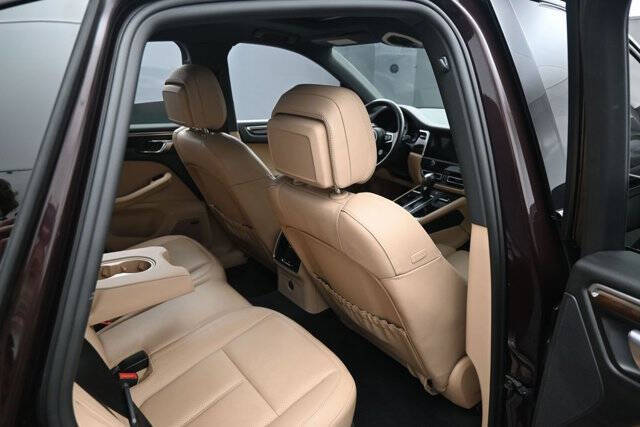 2023 Porsche Macan S