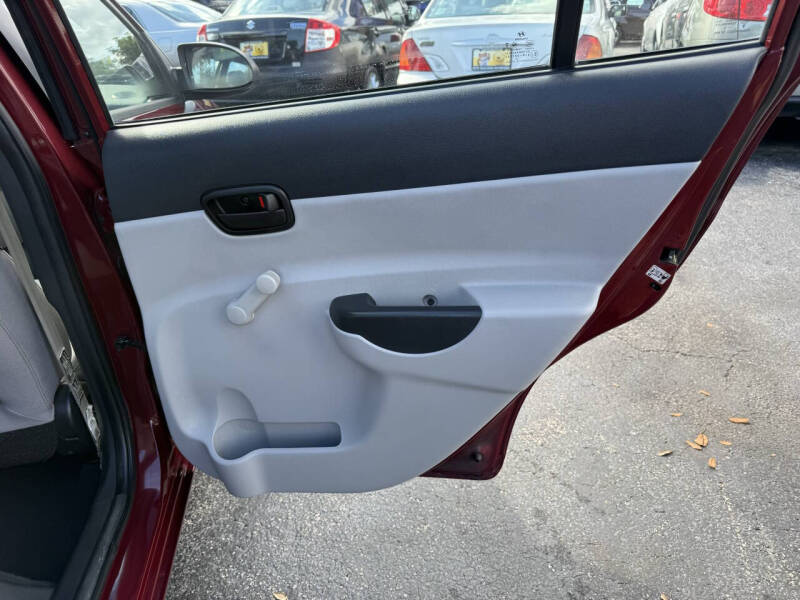 2009 Hyundai Accent GLS