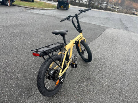 2025 Benelli E-Fold 500