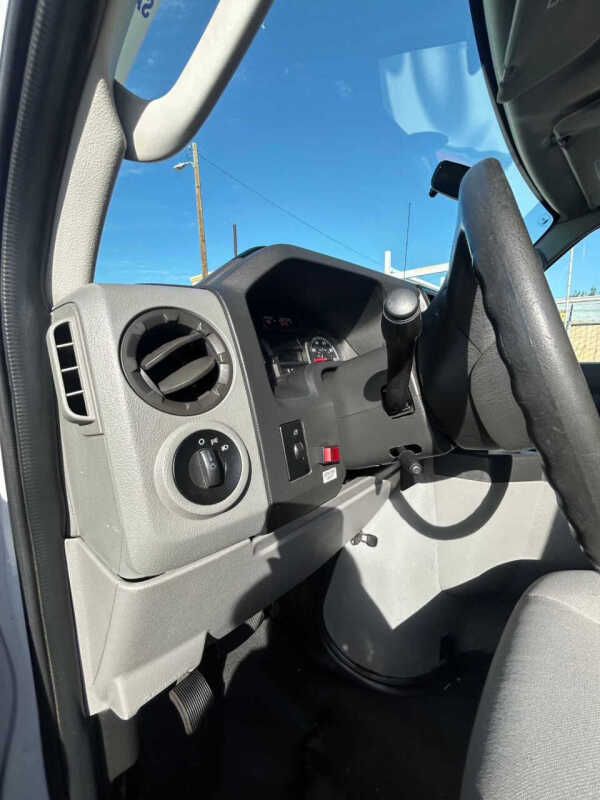 2013 Ford E-Series E-150