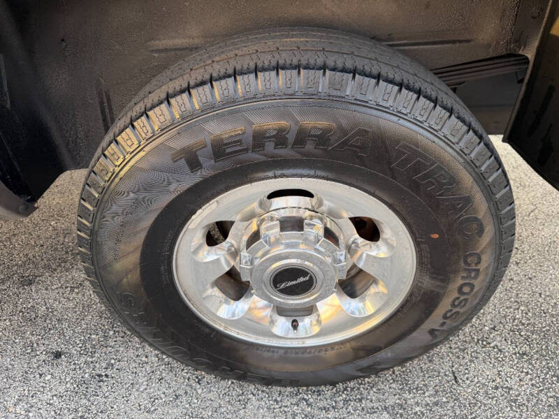 2005 Ford Excursion Limited