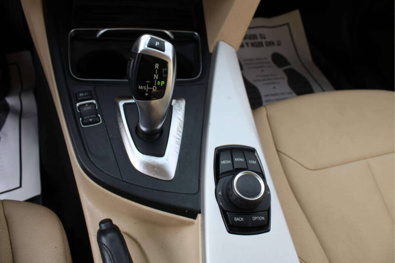 2018 BMW 3 Series 320i