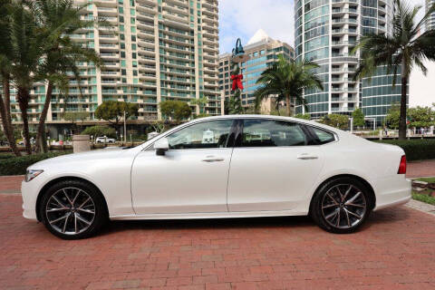 2019 Volvo S90 T5 Momentum