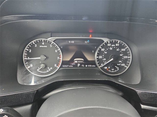 2025 Nissan Pathfinder SL