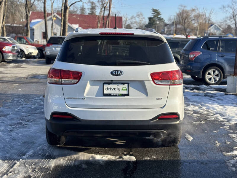 2016 Kia Sorento LX