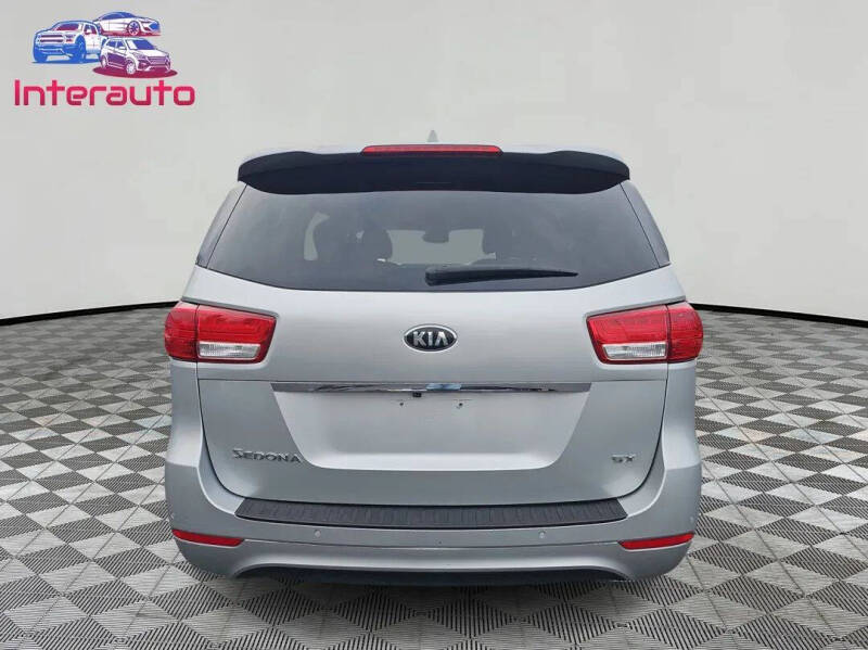 2017 Kia Sedona