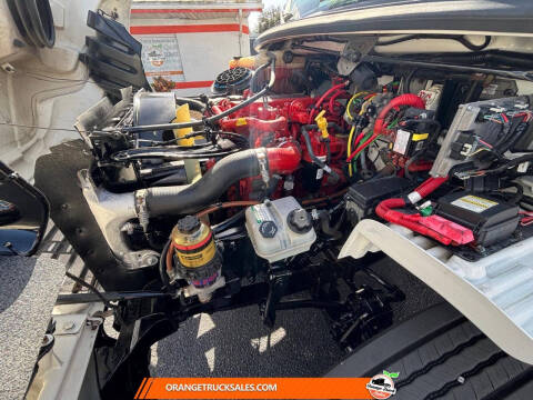 2019 Freightliner M2 106