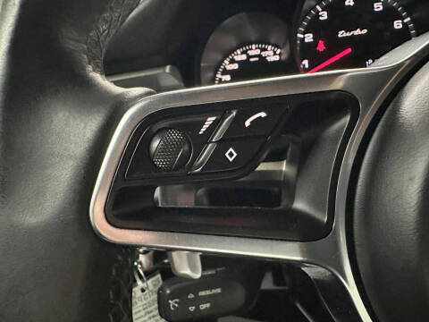 2015 Porsche Macan Turbo