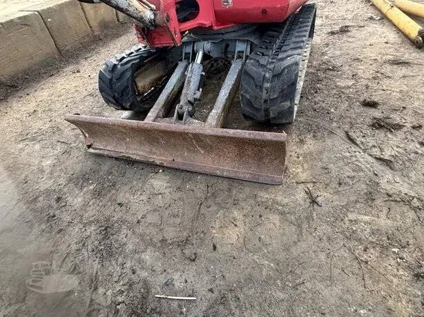 2000 TAKEUCHI TB145