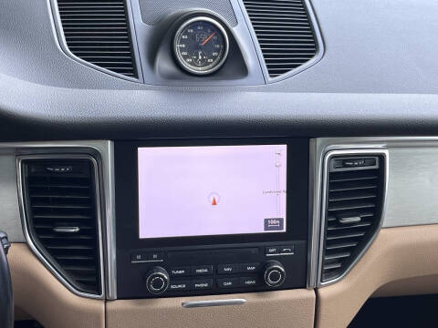 2017 Porsche Macan S