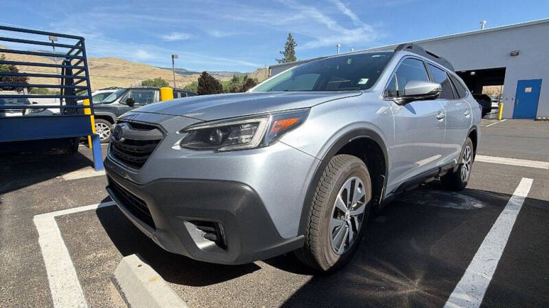 2022 Subaru Outback Premium
