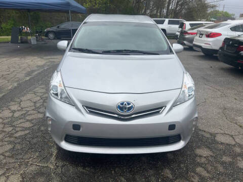 2012 Toyota Prius v Two