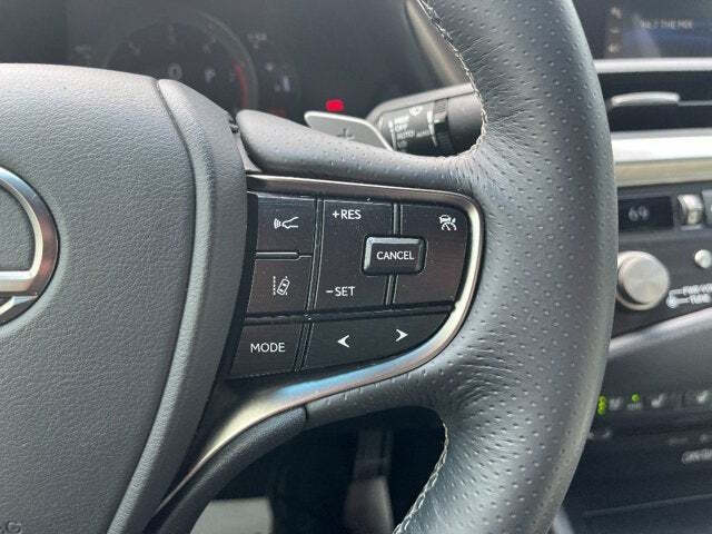 2021 Lexus ES 350 37