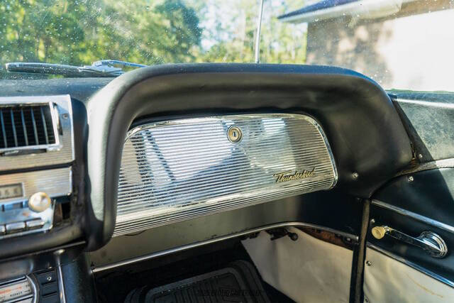 1959 Ford Thunderbird