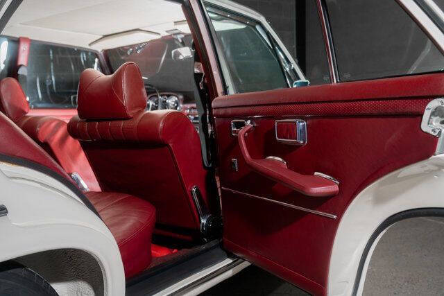 1973 Mercedes-Benz 280-Class
