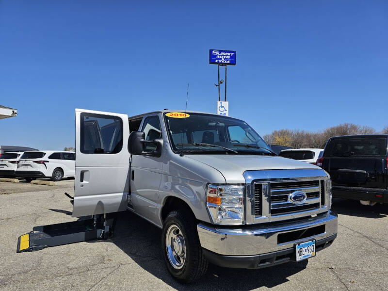 Used 2010 Ford E-Series Econoline Wagon XLT with VIN 1FMNE1BL8ADA96180 for sale in Zumbrota, Minnesota