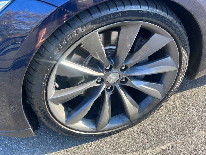 2014 Tesla Model S 85