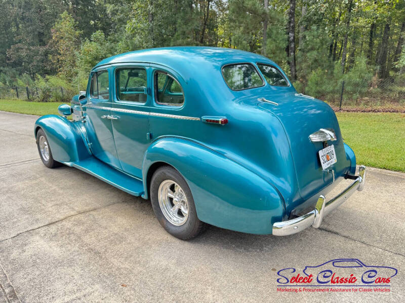 1937 Oldsmobile L37