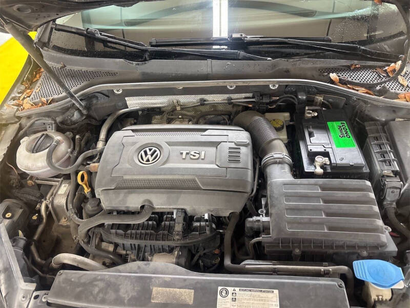 2017 Volkswagen Golf TSI SEL