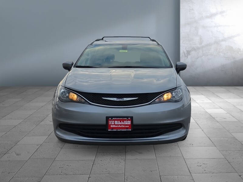 2020 Chrysler Voyager LXi