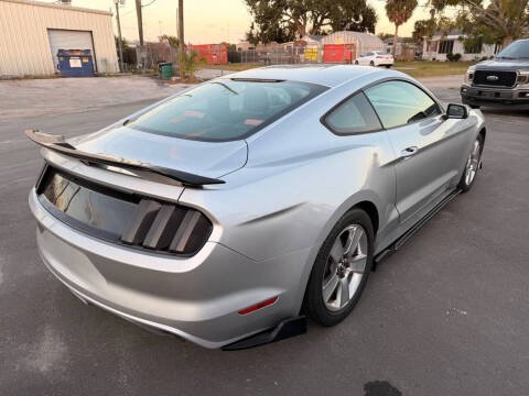 2015 Ford Mustang V6