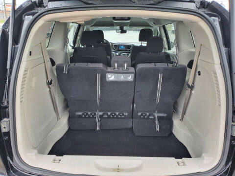 2018 Chrysler Pacifica Touring Plus