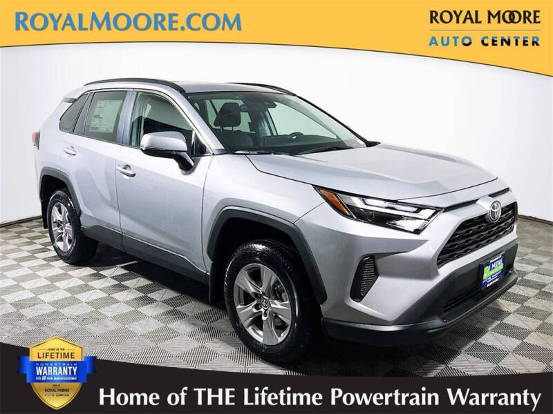 2025 Toyota RAV4 XLE's photo