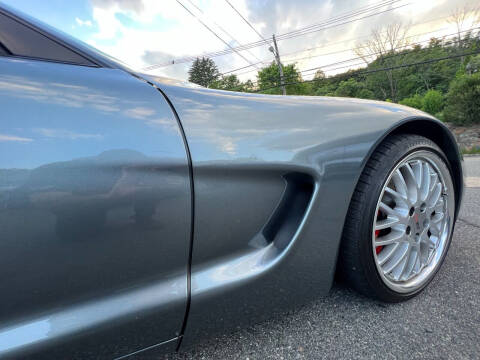 2004 Chevrolet Corvette