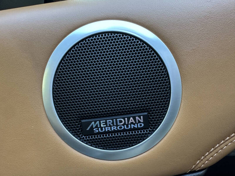 2017 Land Rover Discovery HSE Luxury