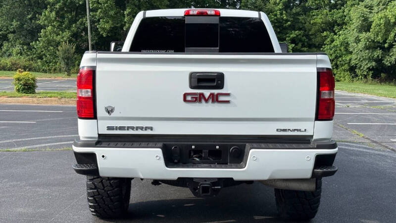 2017 GMC Sierra 2500HD Denali