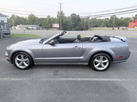 2007 Ford Mustang GT Deluxe