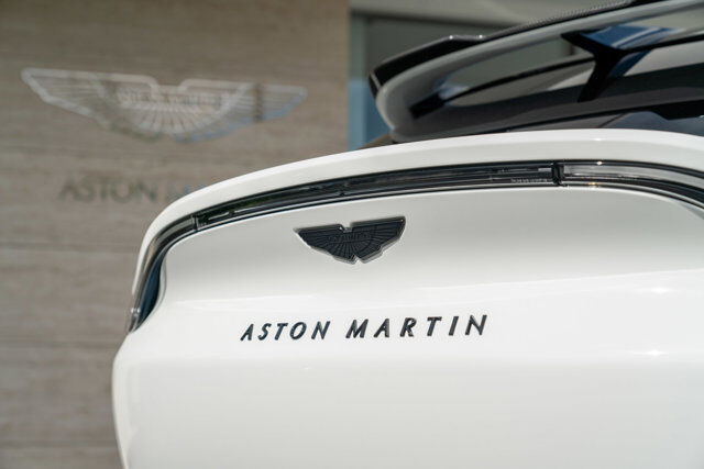 2024 Aston Martin DBX 9