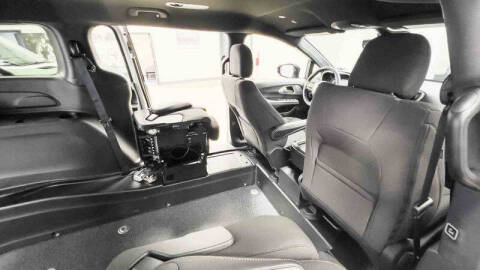 2024 Chrysler Pacifica Touring