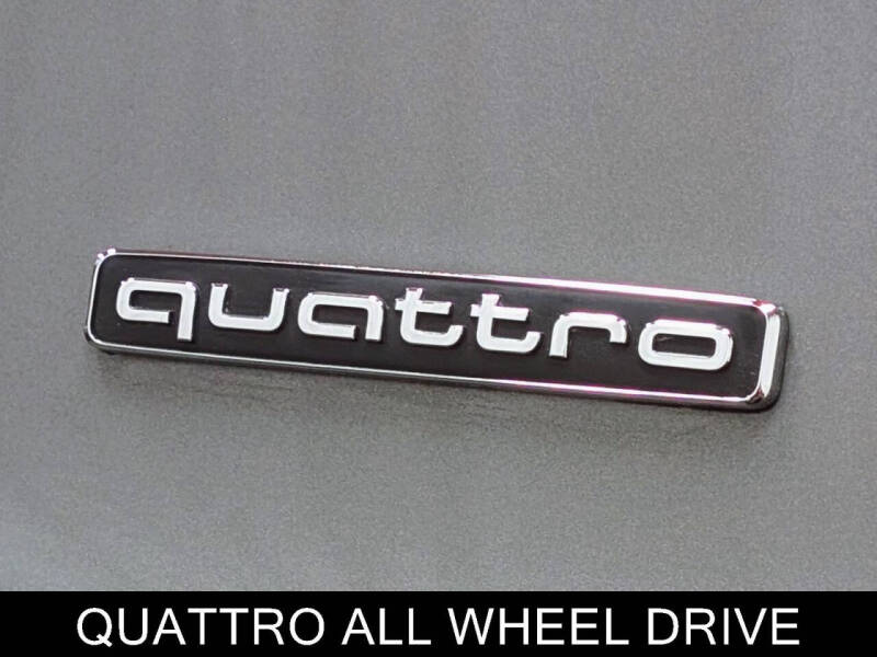 2020 Audi Q3 quattro S line Prem Plus 45 TFSI