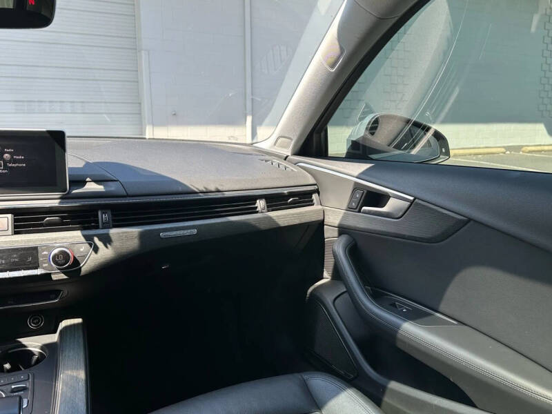 2018 Audi A4 2.0T quattro Prestige