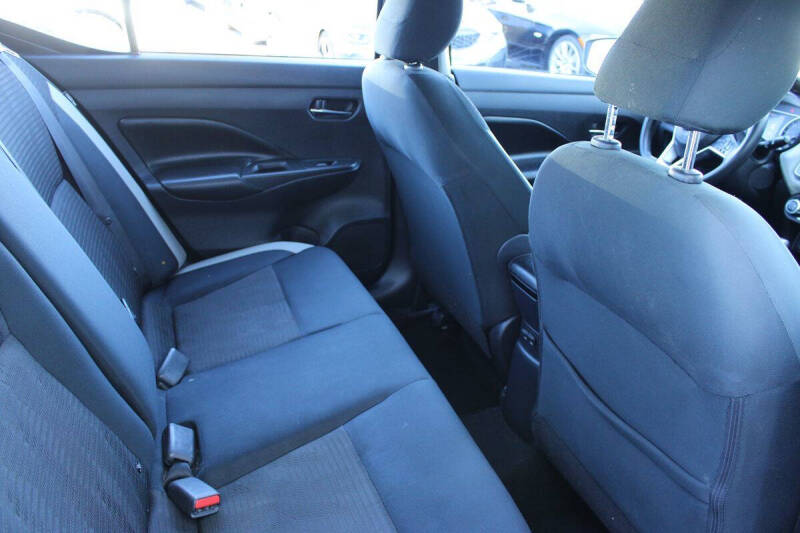 2020 Nissan Versa SV