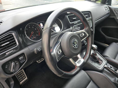 2016 Volkswagen Golf GTI Autobahn