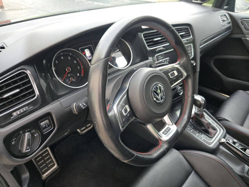 2016 Volkswagen Golf GTI Autobahn