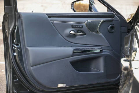 2025 Lexus ES 350 Luxury