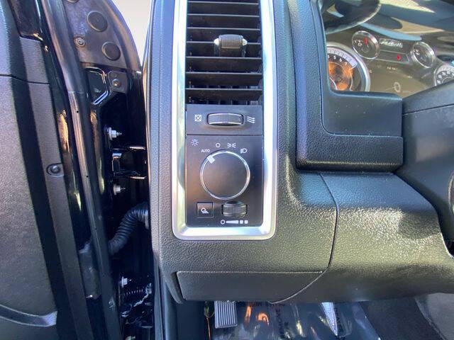 2023 RAM 1500 Classic SLT