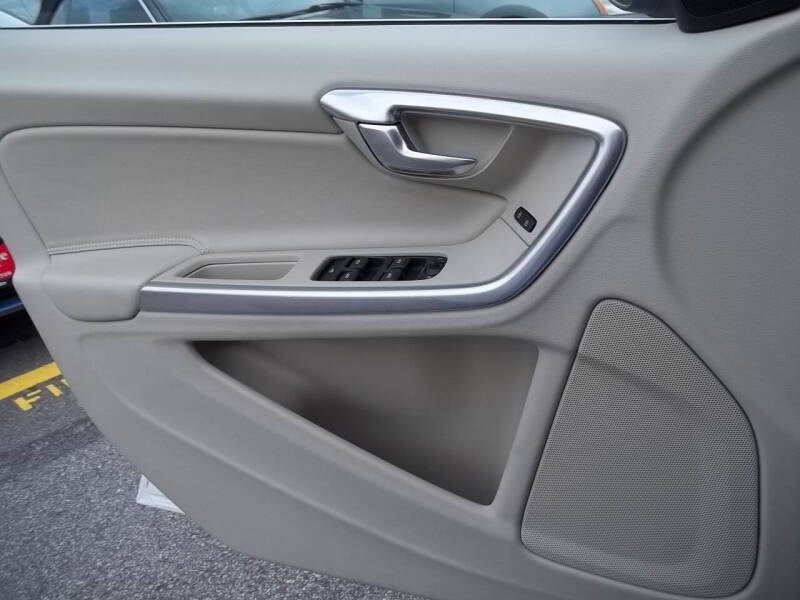 2015 Volvo S60 T5 Premier