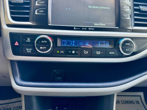2016 Toyota Highlander LE Plus
