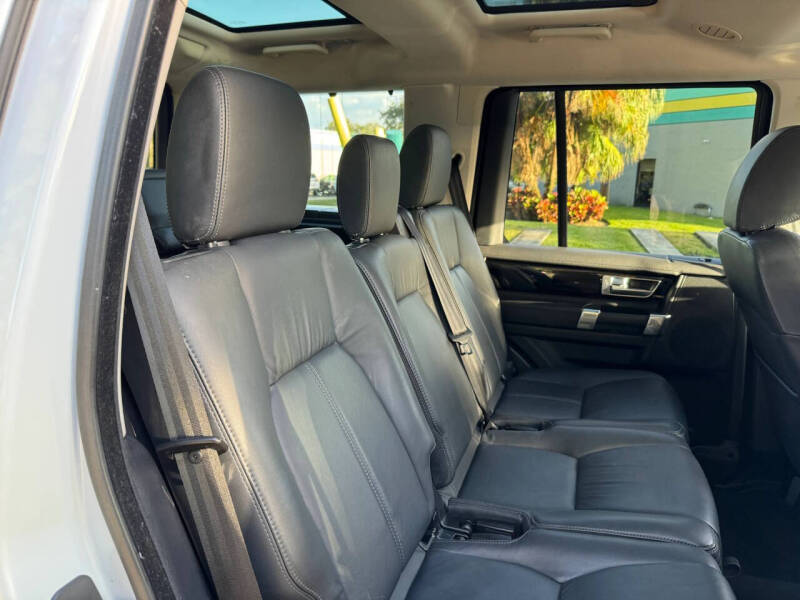 2016 Land Rover LR4 HSE LUX