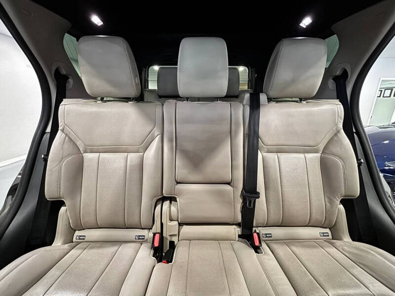 2017 Land Rover Discovery SE