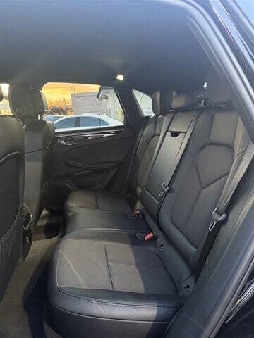 2023 Porsche Macan T