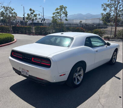 2015 Dodge Challenger SXT