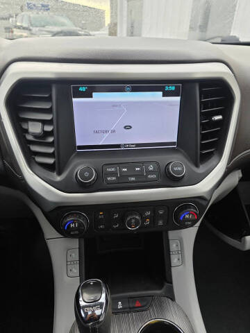 2017 GMC Acadia SLT-2