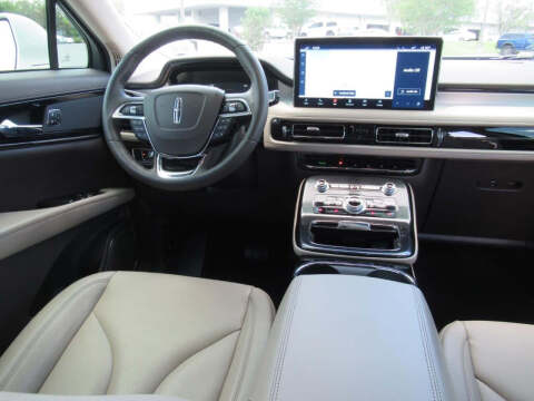 2022 Lincoln Nautilus Standard