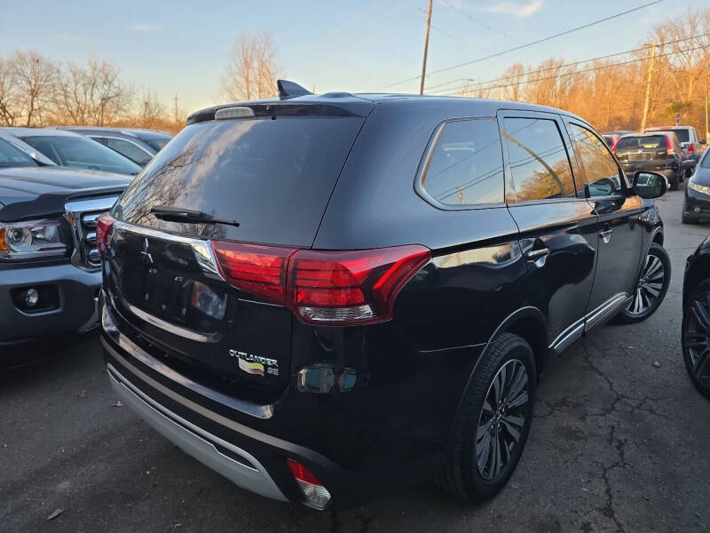2019 Mitsubishi Outlander SE