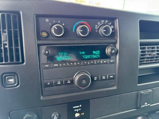 2023 Chevrolet Express 2500